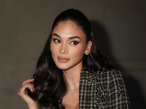 pia wurtzbach wearing gucci|Pia Wurtzbach personal life.